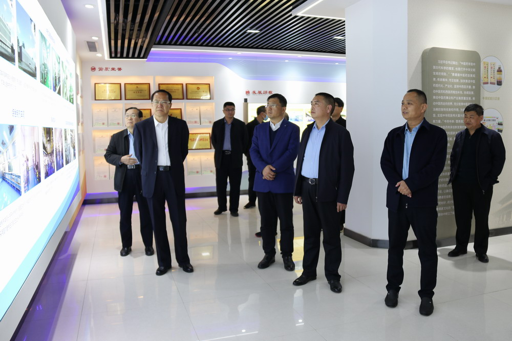 省指揮部辦公室督查組組長(zhǎng)孫運(yùn)海蒞臨孔府制藥調(diào)研指導(dǎo)工作